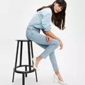 Lev's 311 Shaping Skinny - Size 27